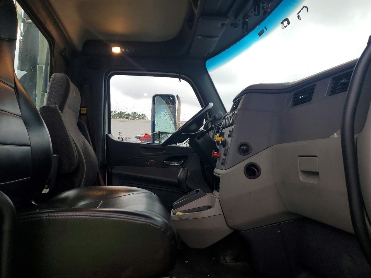 2017 Peterbilt Tractor 2017 Peterbilt 579 Semi Truck