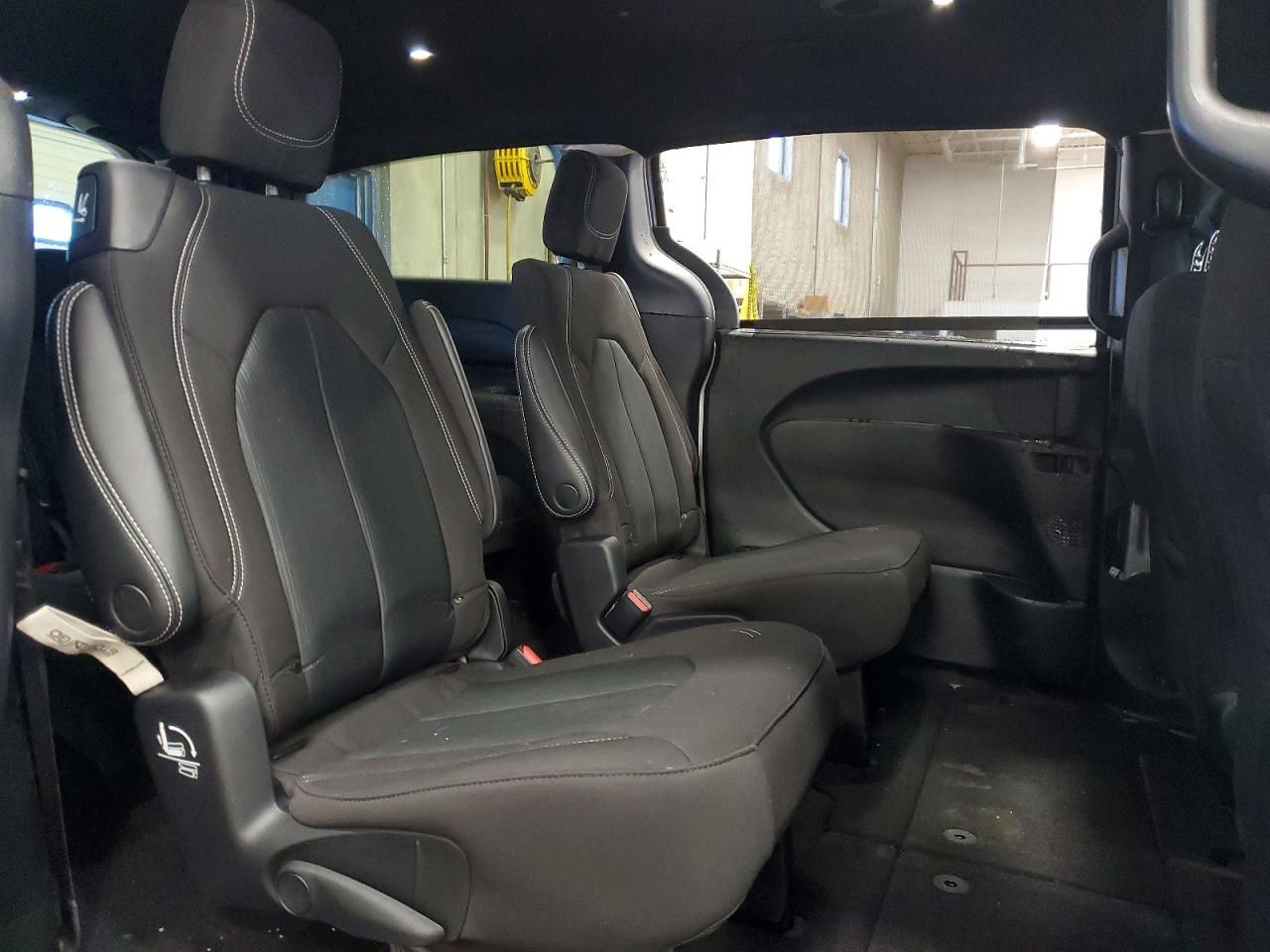 2022 Chrysler Pacifica Touring