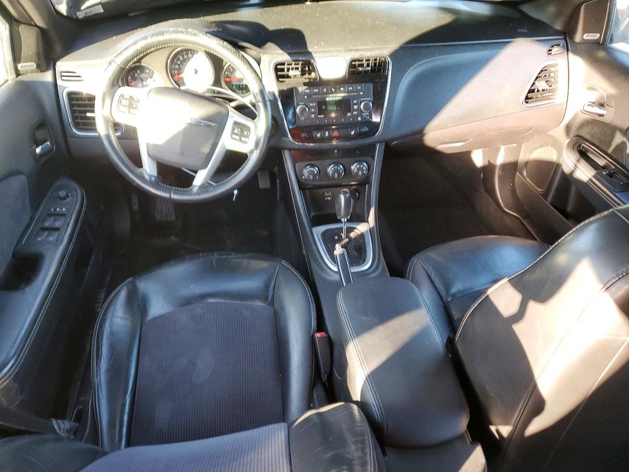 2014 Chrysler 200 Limited