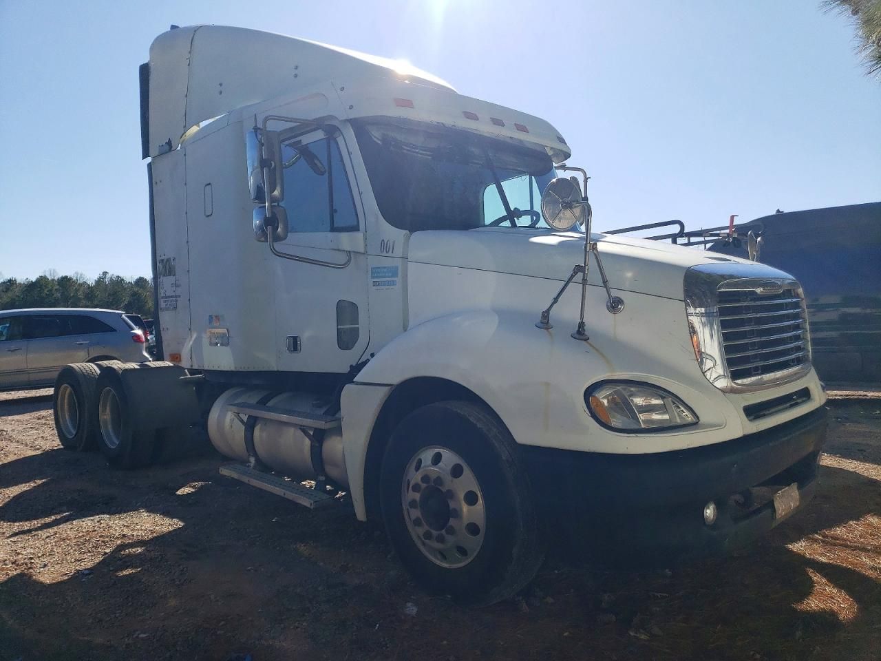 2004 Freightliner Columbia 120 Semi Truck