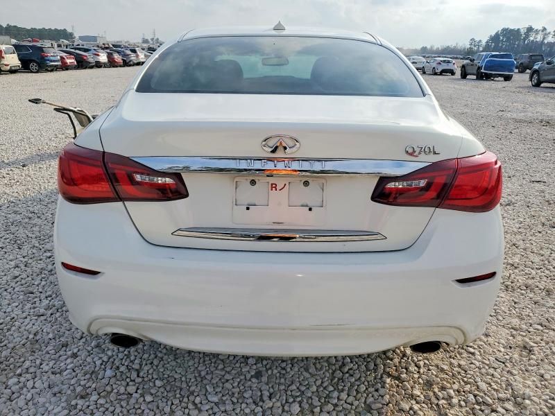 2015 Infiniti Q70 3.7
