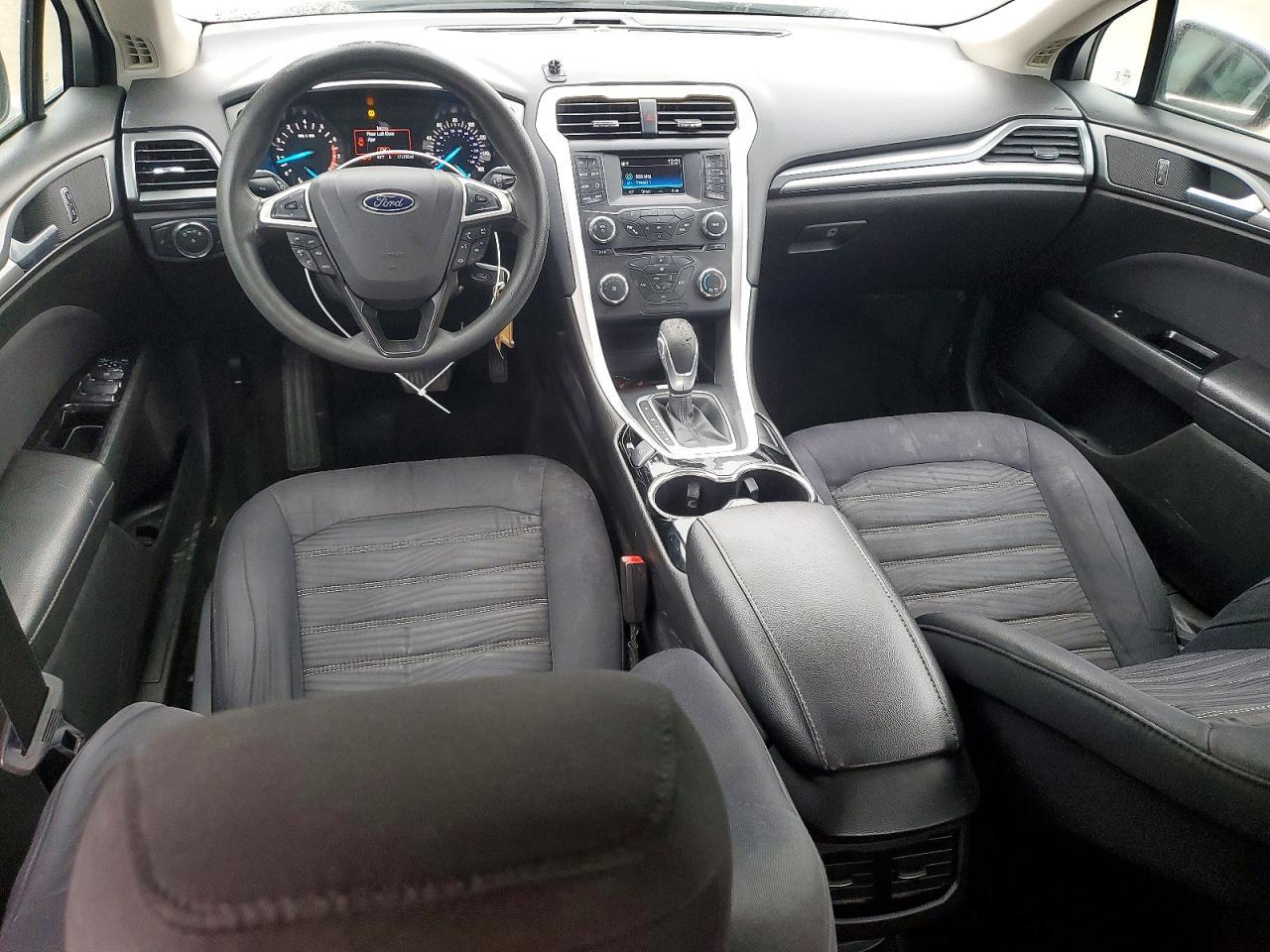 2016 Ford Fusion se