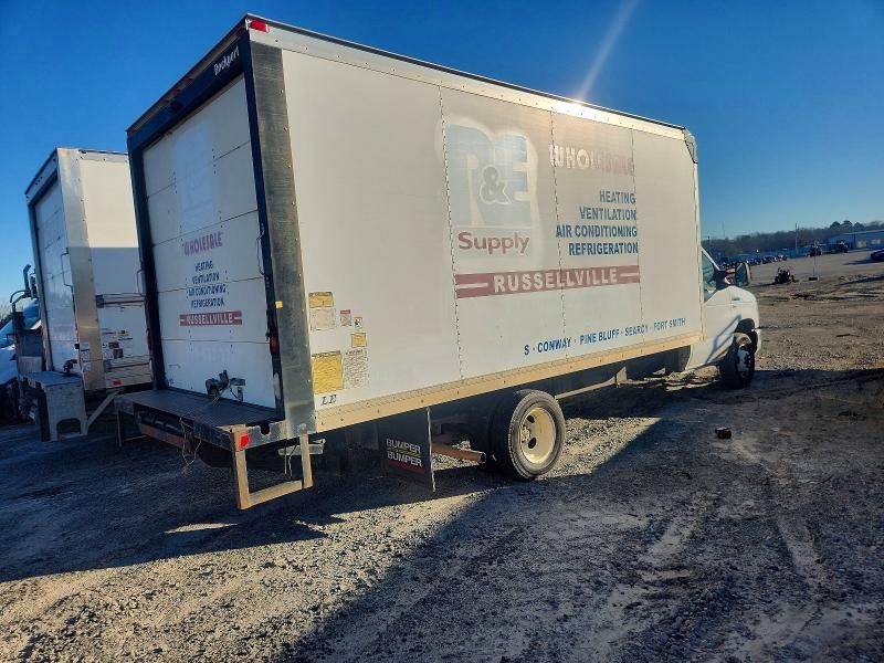2014 Ford E350 box Truck
