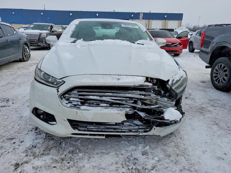 2016 Ford Fusion se Hybrid