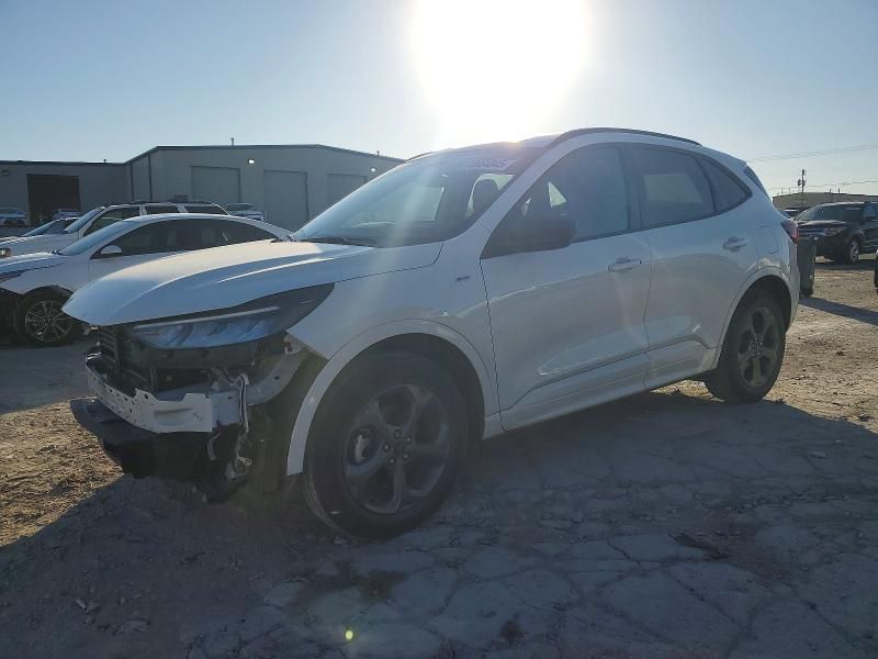 2024 Ford Escape st Line