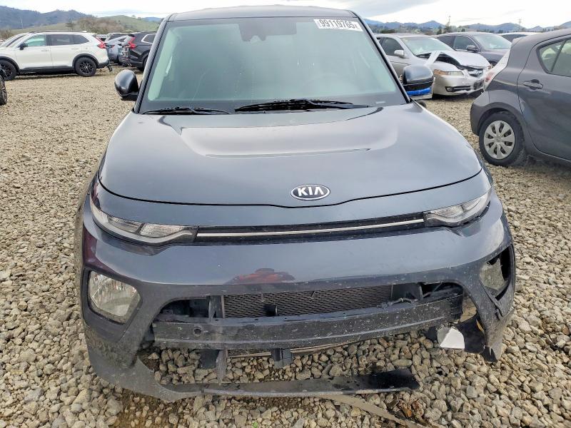 2021 KIA Soul lx