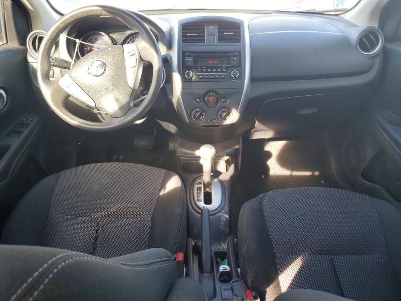 2015 Nissan Versa s