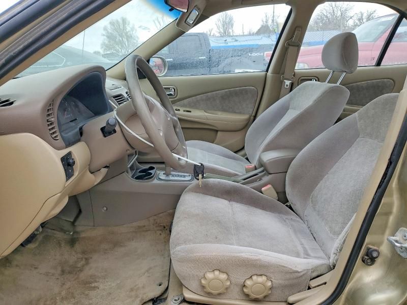 2002 Nissan Sentra xe