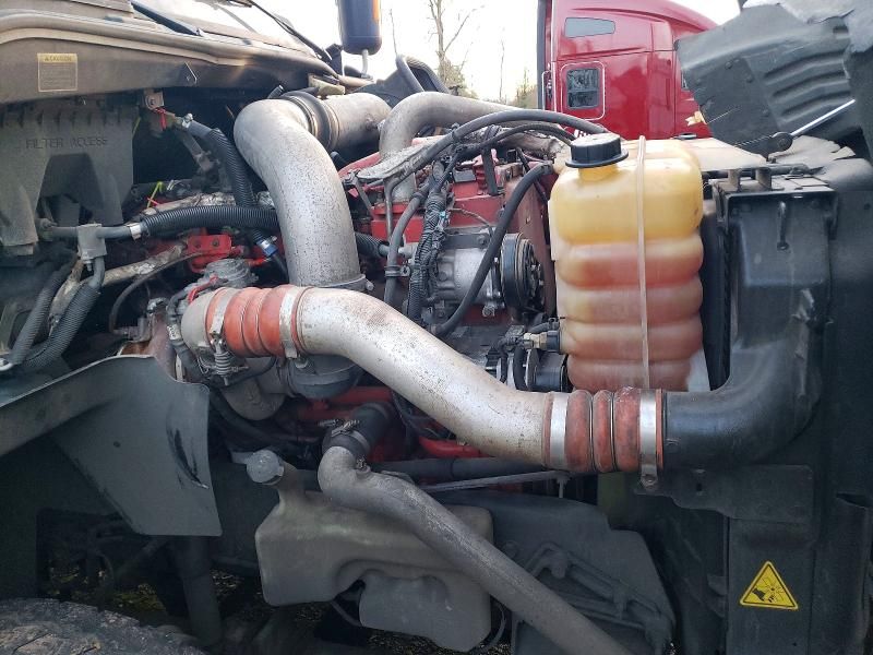 2014 International Prostar Semi Truck