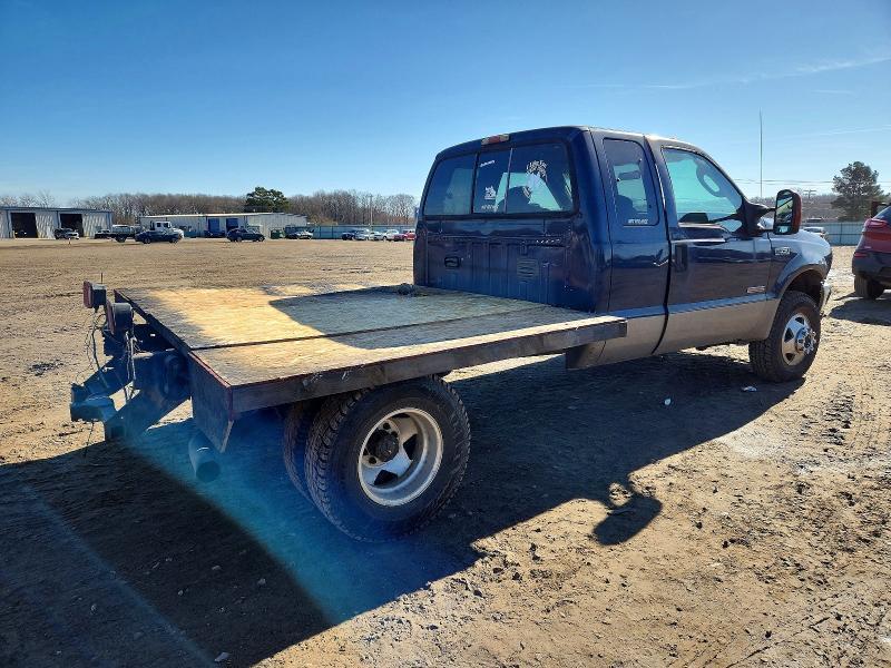2004 Ford F350 Super Duty Flatbed Truck