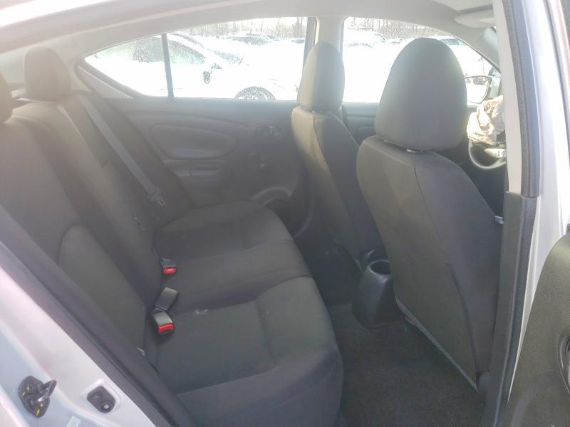 2018 Nissan Versa s Plus