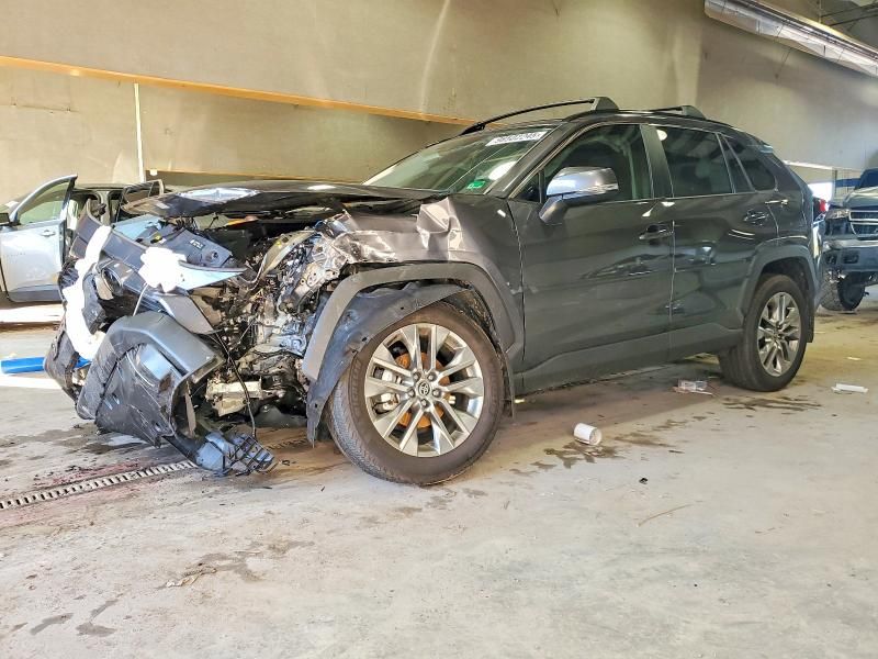 2025 Toyota Rav4 xle Premium