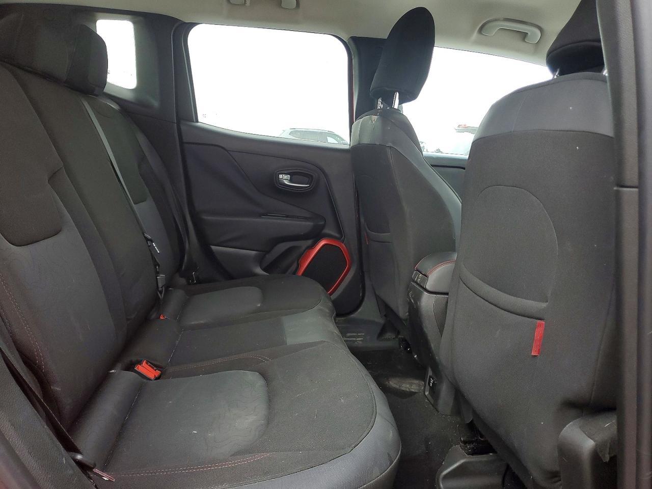 2015 Jeep Renegade Trailhawk