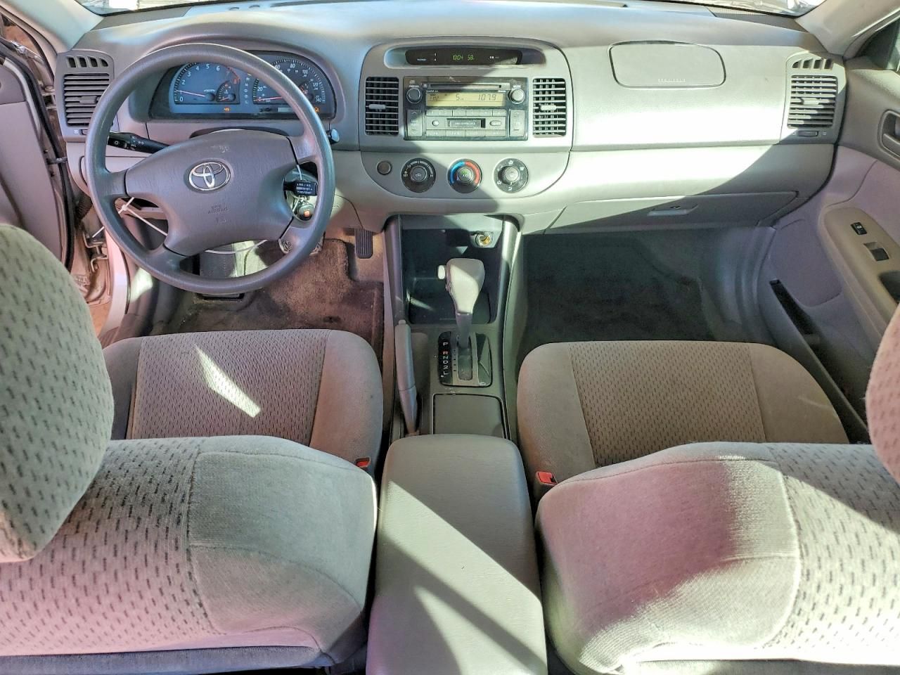 2003 Toyota Camry le