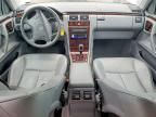2001 Mercedes-Benz E 320