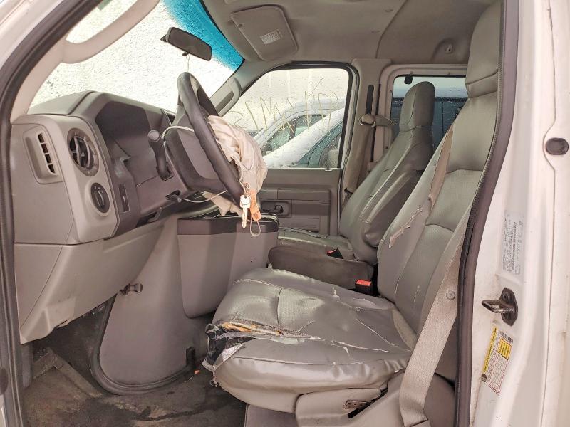 2010 Ford Econoline E350 Super Duty Wagon