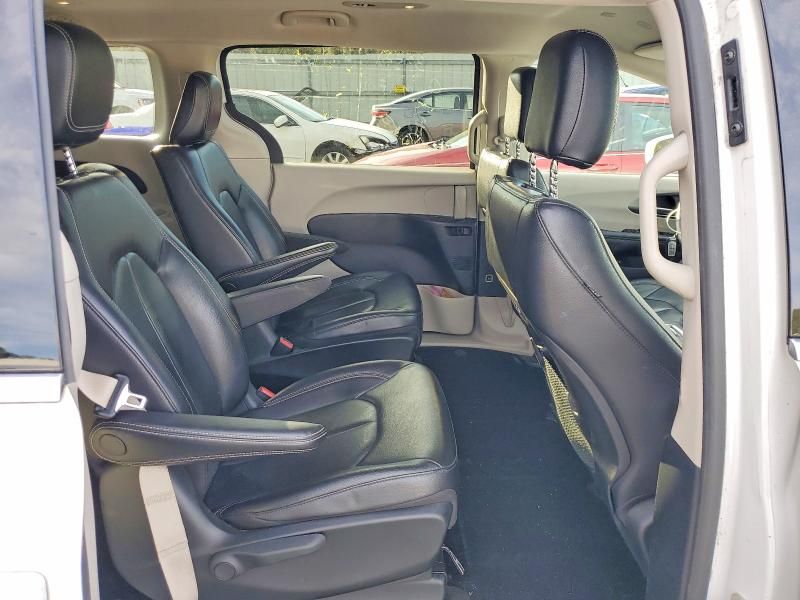 2022 Chrysler Pacifica Hybrid Touring l
