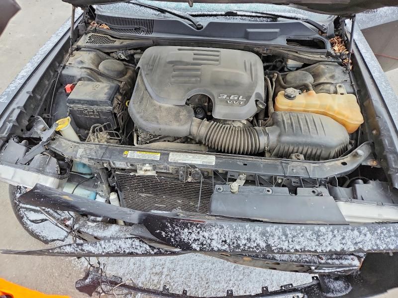 2012 Dodge Challenger sxt