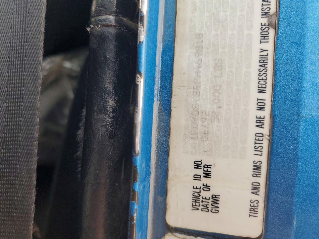 1993 Freigliner 1993 Freightliner Convention-Semi Truck