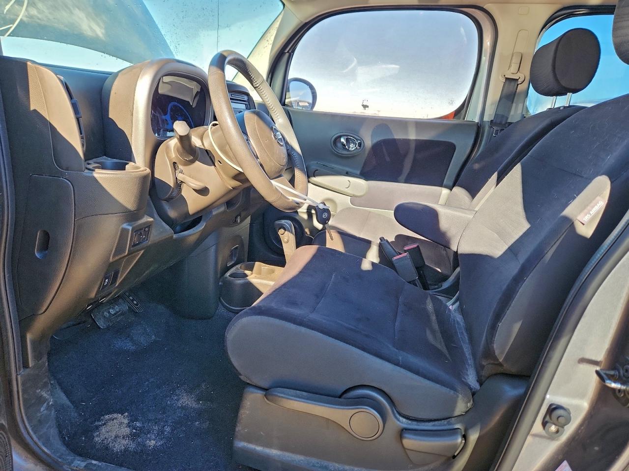 2014 Nissan Cube s