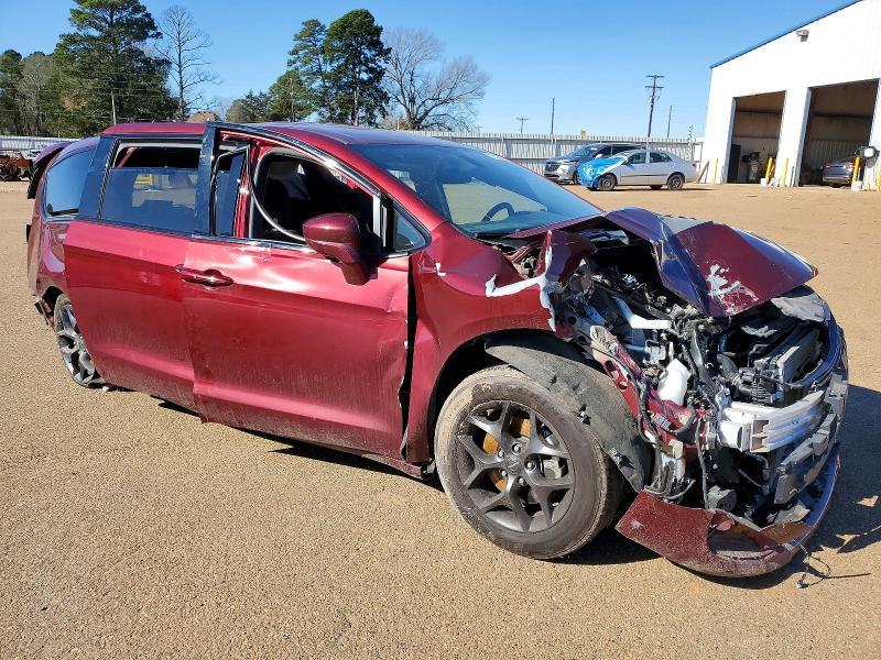 2019 Chrysler Pacifica Touring Plus