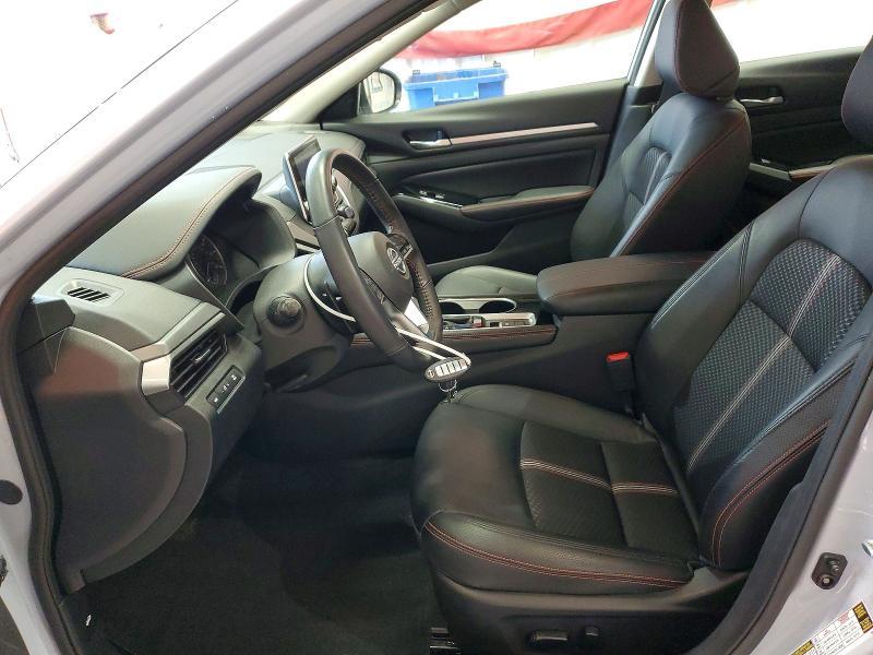 2024 Nissan Altima sr
