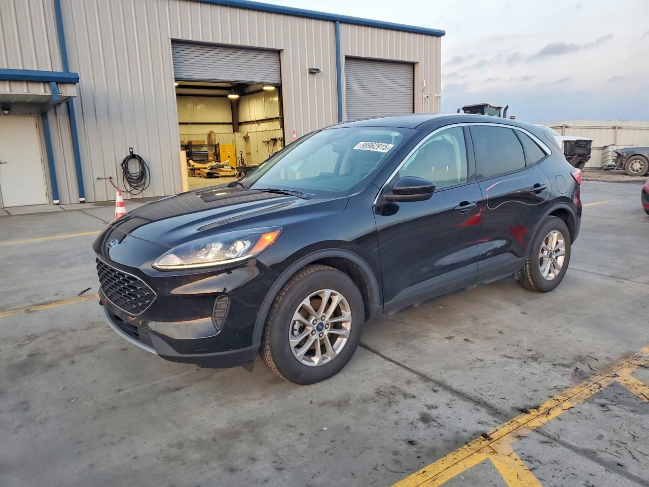 2020 Ford Escape se