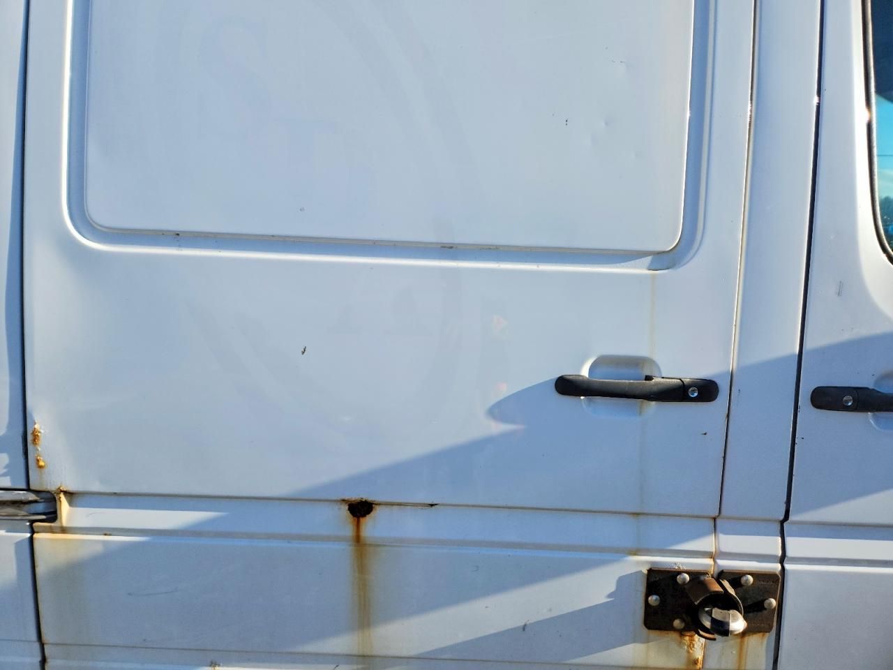 2006 Dodg Sprinter 2500 140