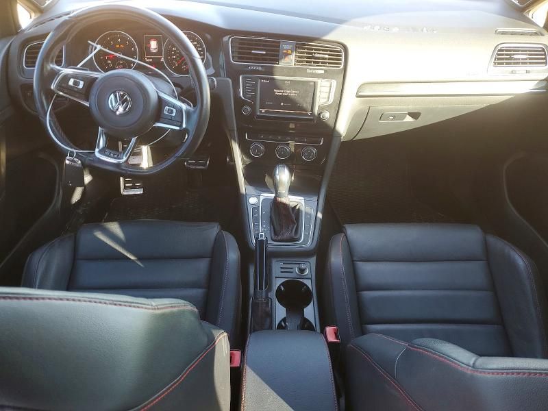 2016 Volkswagen Golf Base / s