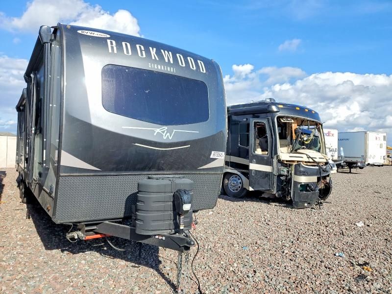 2025 Rockwood Signature