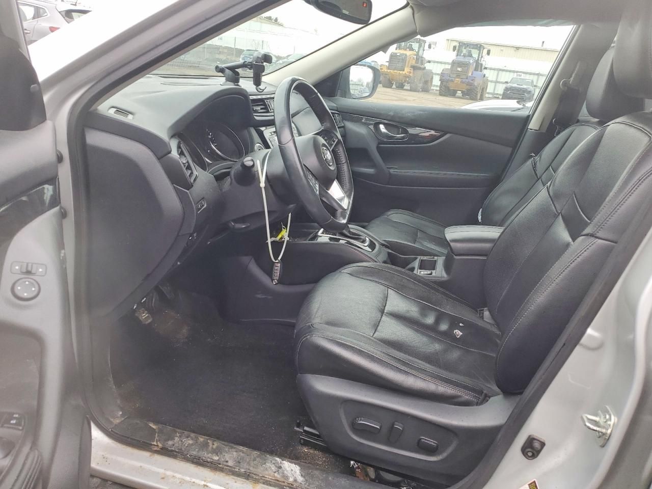 2017 Nissan Rogue sv