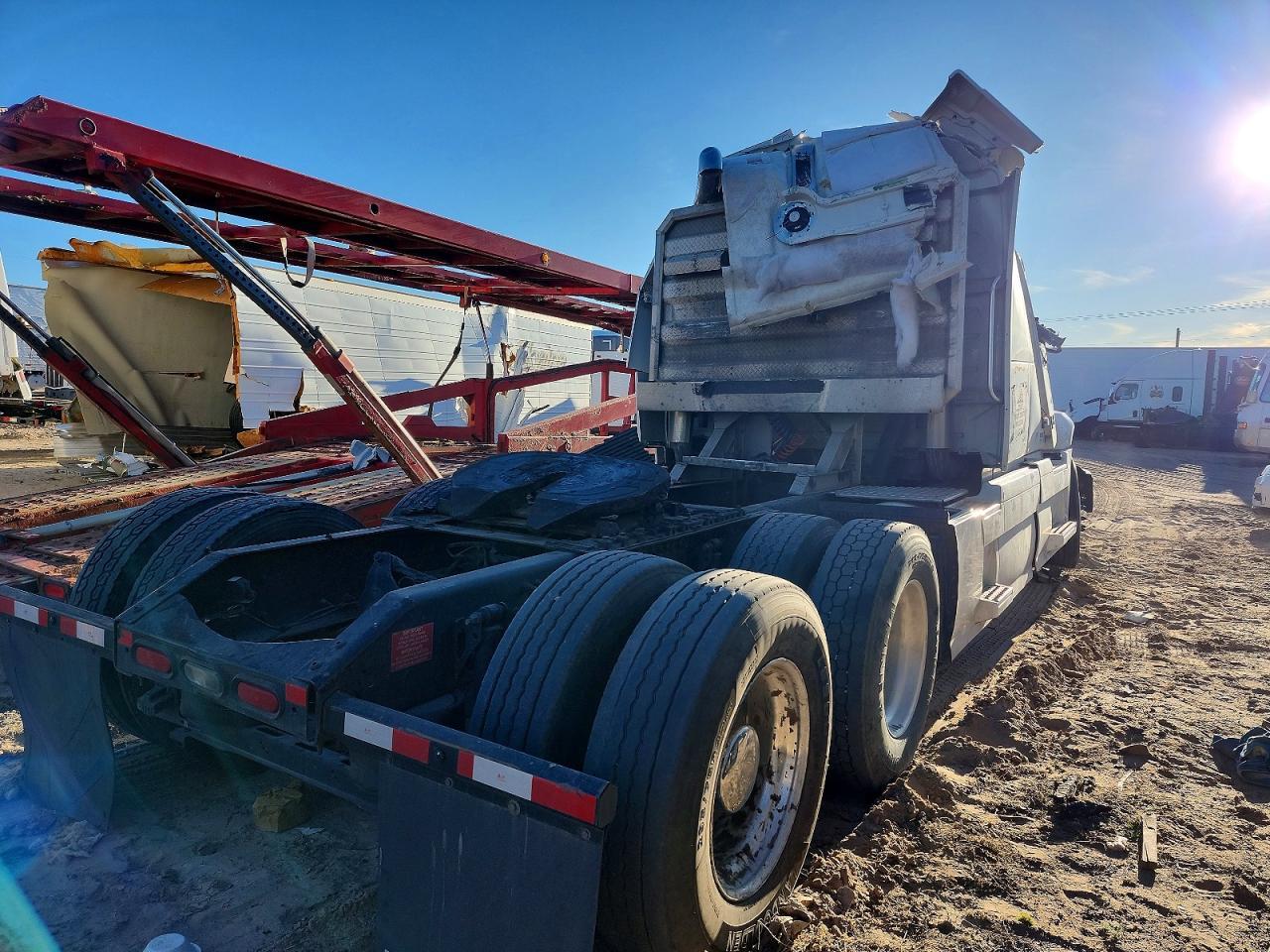 2020 Volvo VNR Semi Truck