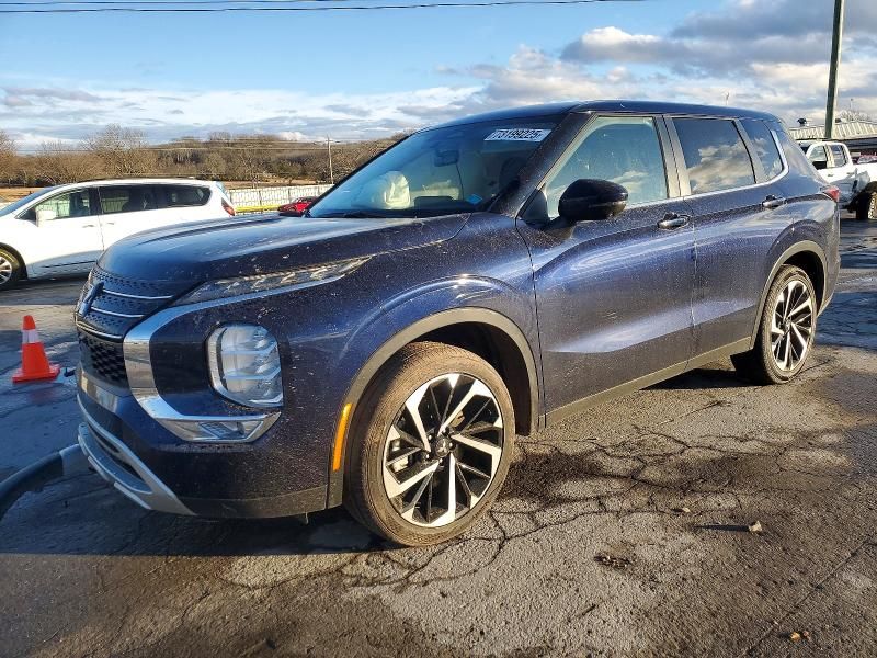 2024 Mitsubishi Outlander se