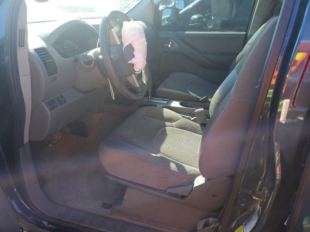 2014 Nissan Frontier s