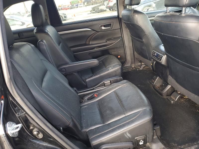 2017 Toyota Highlander Limited