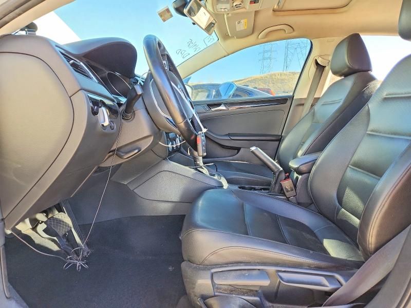 2016 Volkswagen Jetta sel