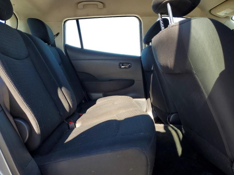 2016 Nissan Leaf S-24