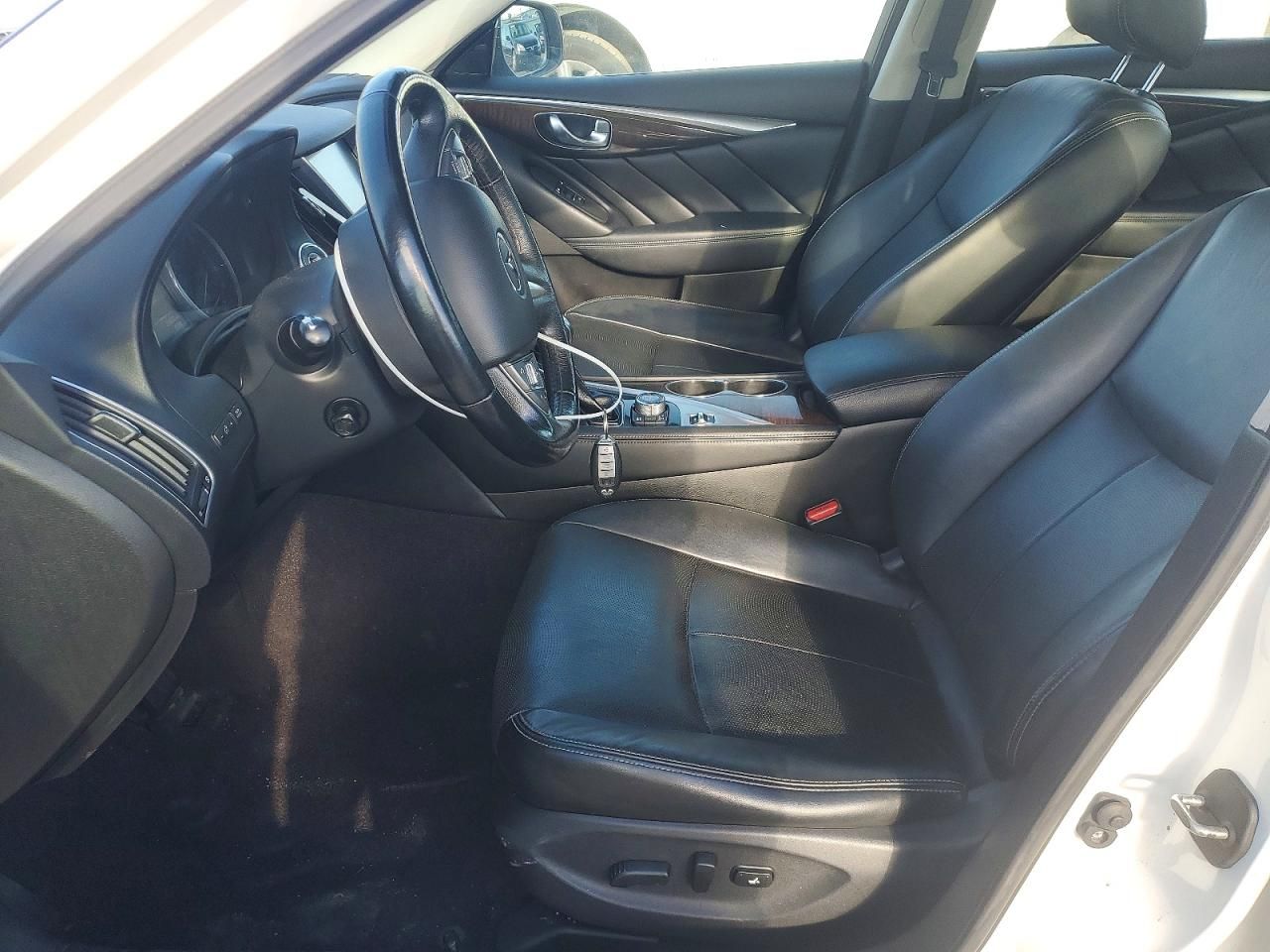 2016 Infiniti Q50 Premium