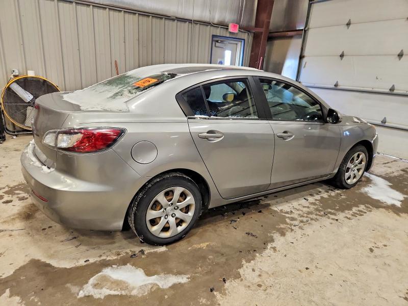 2013 Mazda 3 I