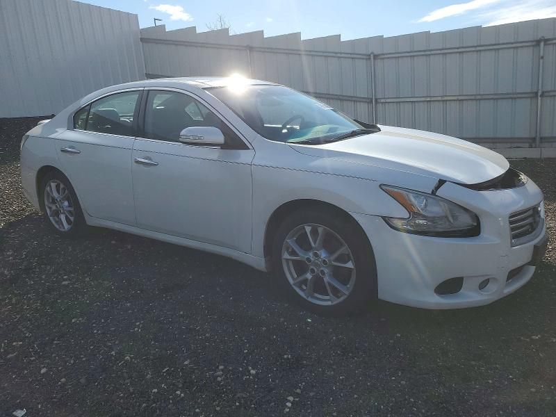 2012 Nissan Maxima s