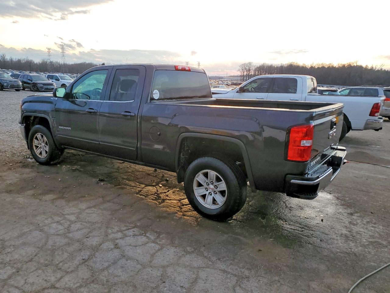 2015 GMC Sierra K1500 sle