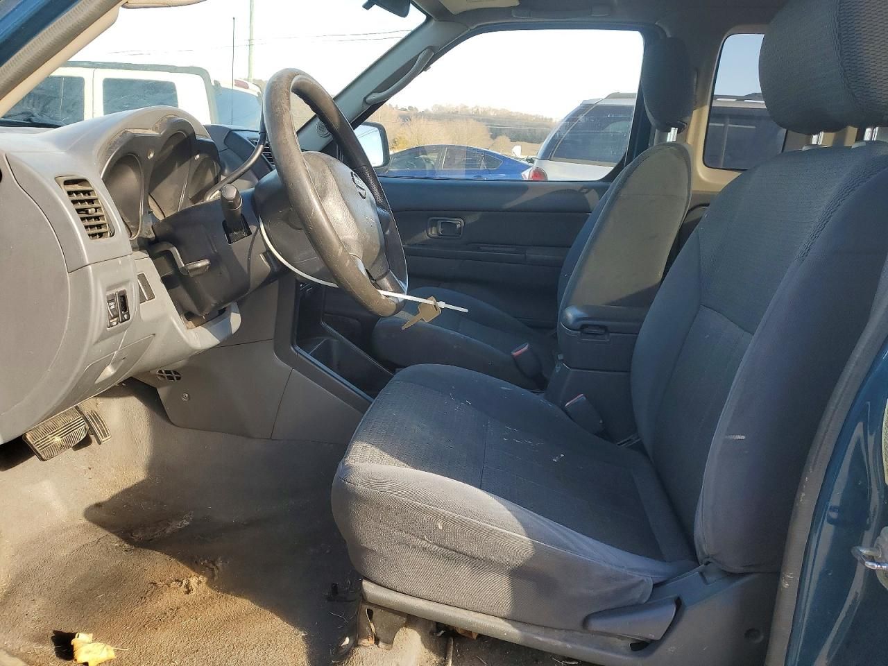 2004 Nissan Frontier King Cab XE