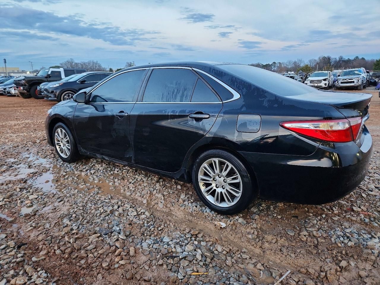 2015 Toyota Camry le