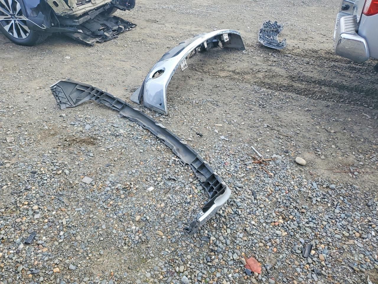 2006 Nissan Frontier Crew cab le