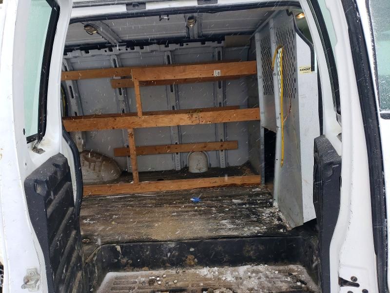 2017 GMC Savana G2500