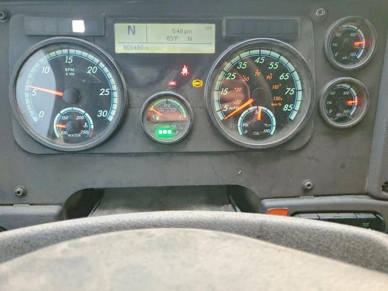 2016 Freightliner Cascadia 125 Semi Truck