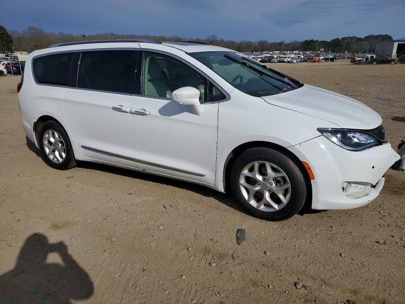 2020 Chrysler Pacifica Touring l Plus