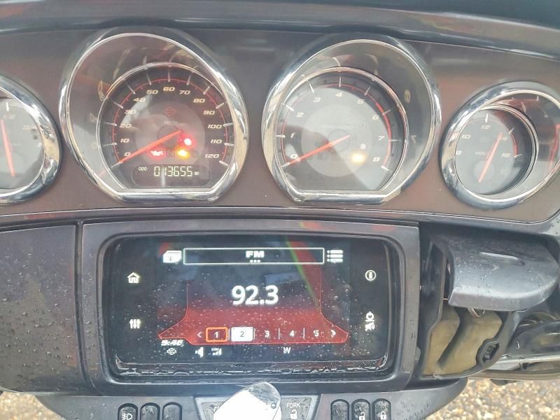 2019 Harley-Davidson Flhxse cvo Street Glide