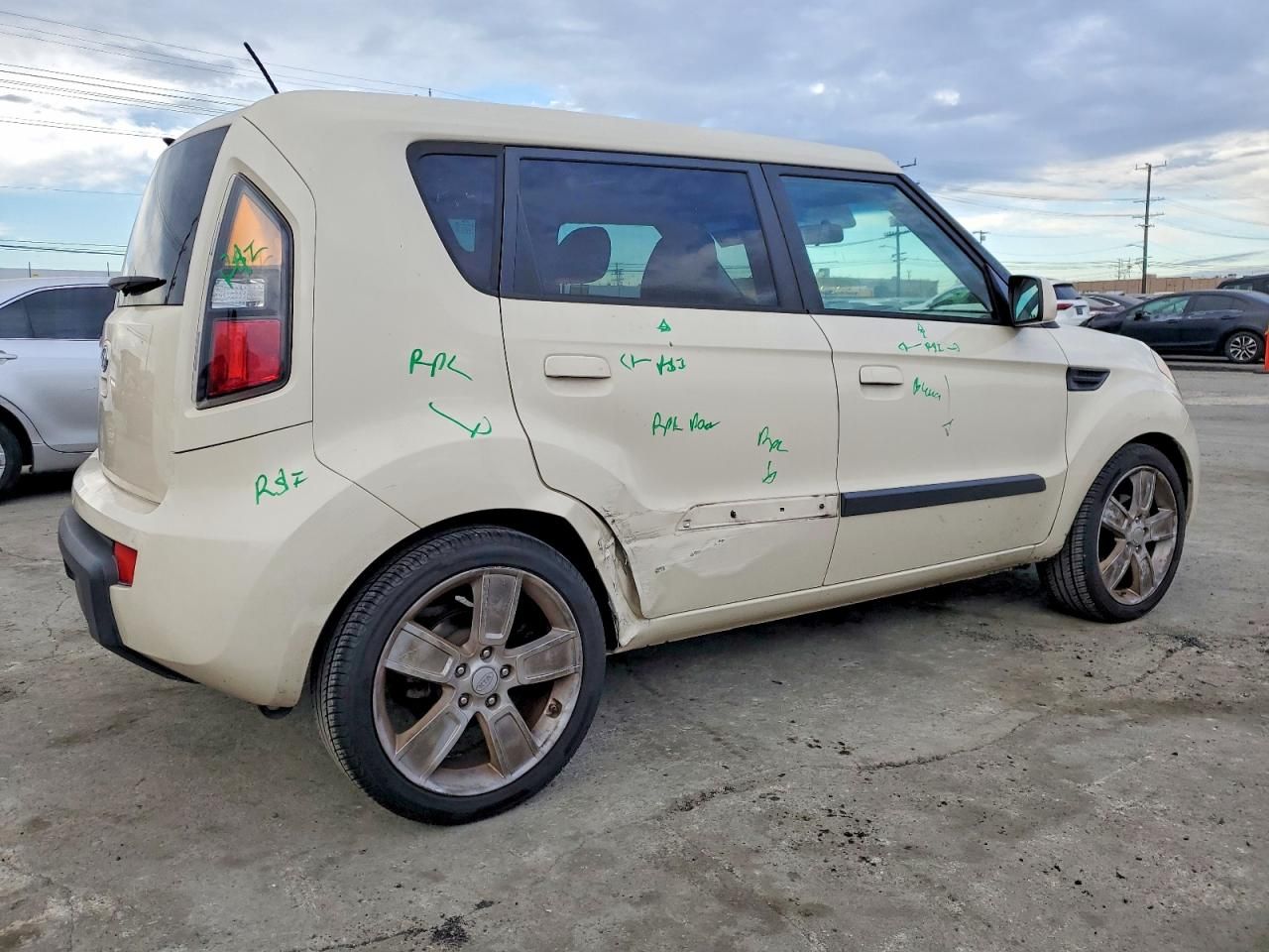 2010 KIA Soul +