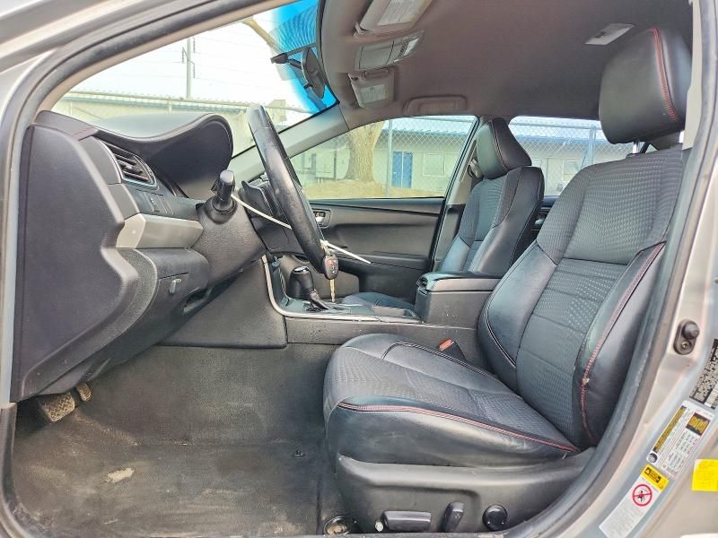 2015 Toyota Camry le